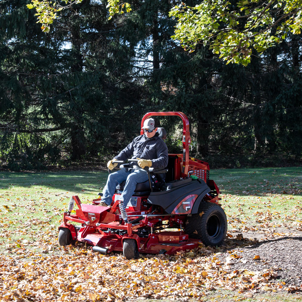 IS 6200 Zero Turn Mower
