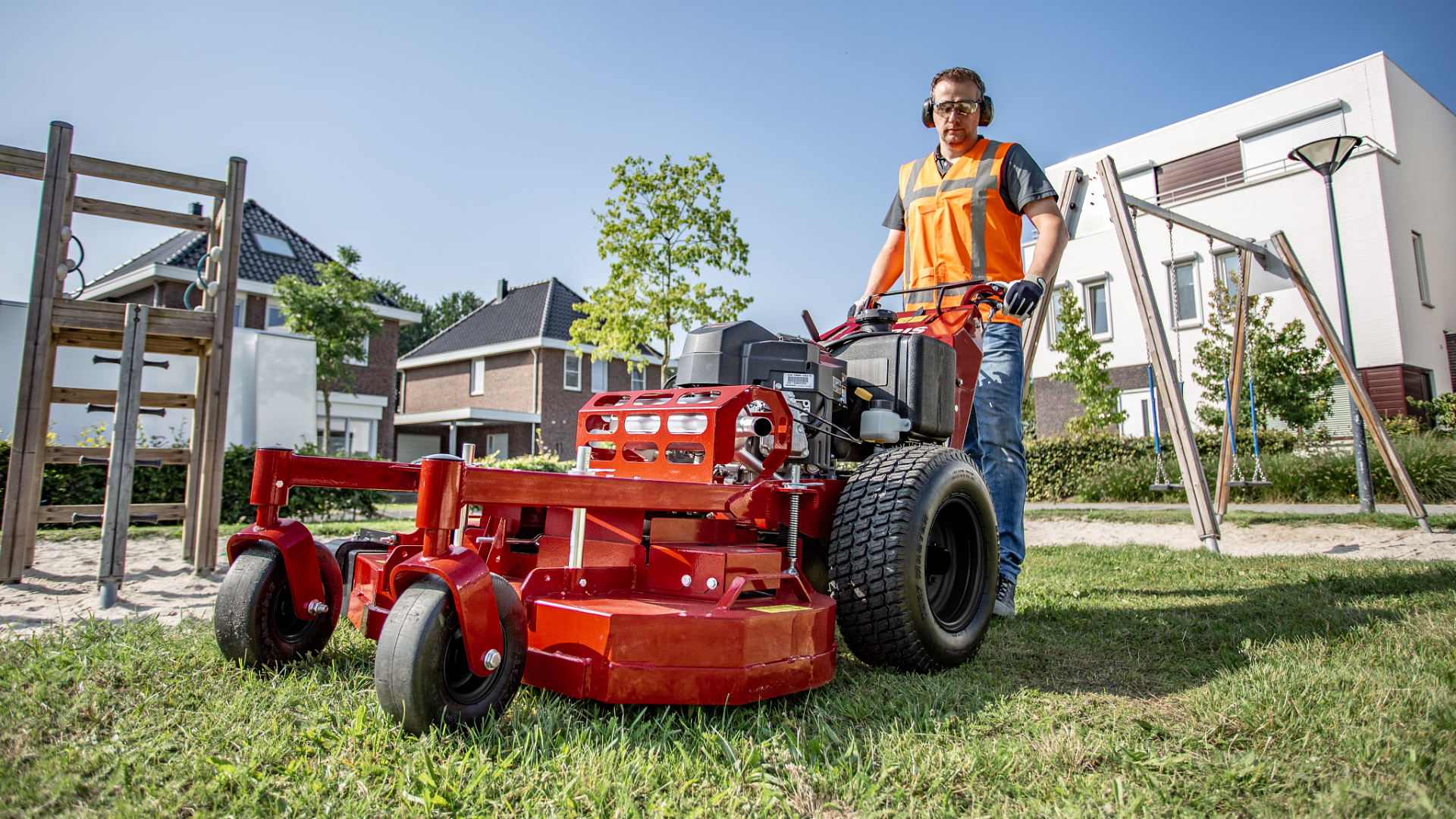 walk-behind-hero-banner